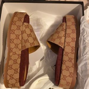 Gucci’s Original GG Slide